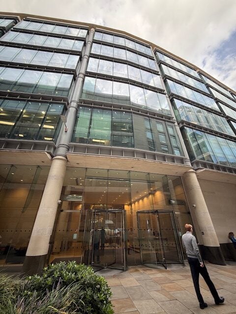 Lobby where iPhone 16 Pro Max screen repair Gresham Street EC2 took place