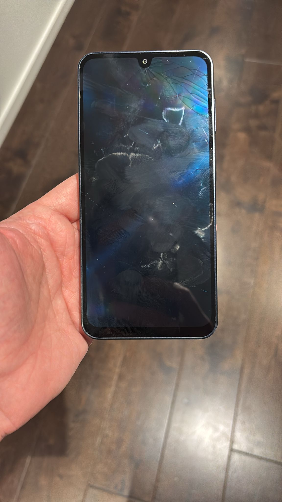 Cracked and unresponsive Samsung Galaxy A16 5G screen before emergency repair in London