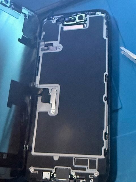 Step 8 iPhone 16 Pro screen repair final checks and reassembly before handover