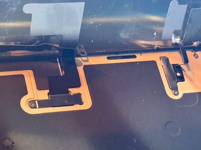 Opening iPhone screen safely